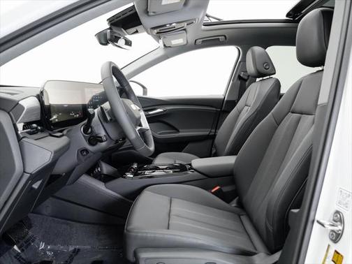 2025 Audi Q6 e-tron Premium