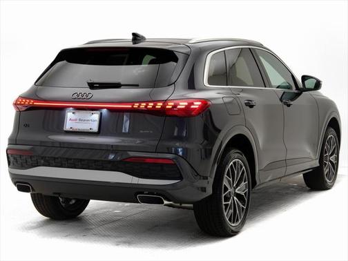 2025 Audi Q5 Premium Plus