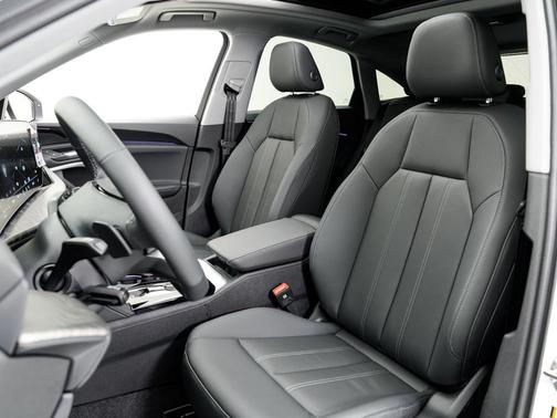 2025 Audi Q5 Premium TFSI quattro S tronic