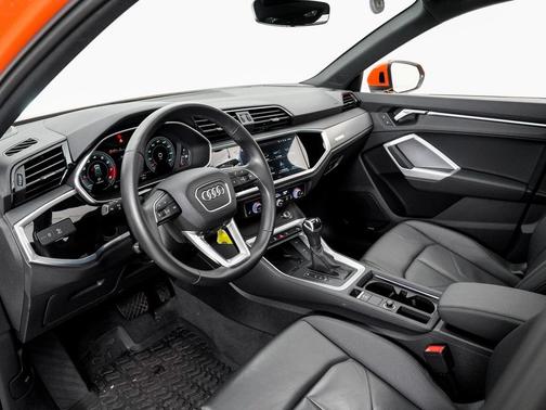 2023 Audi Q3 45 S line Premium Plus
