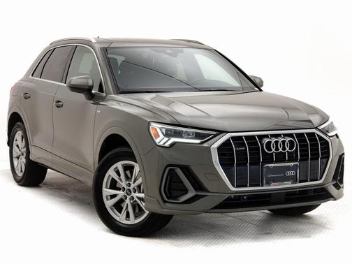 2024 Audi Q3 Premium 45 TFSI S line quattro Tiptronic