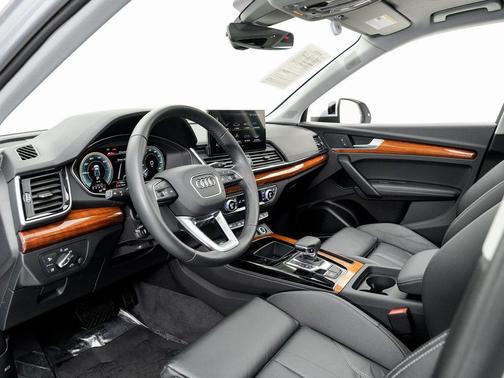 2023 Audi Q5 e 55 S line Premium Plus