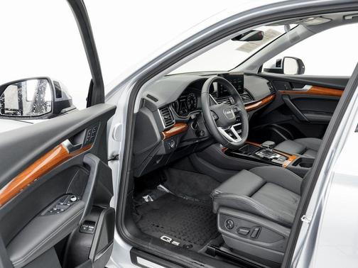 2023 Audi Q5 e 55 S line Premium Plus