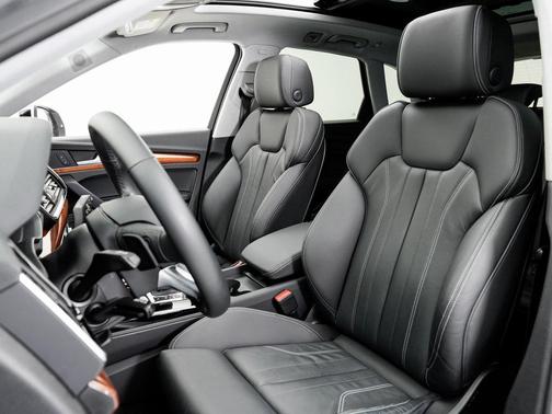 2023 Audi Q5 e 55 S line Premium Plus