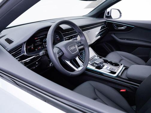 Satellite Silver Metallic 2025 Audi Q8 55 Premium Plus