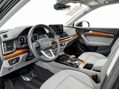 2021 Audi Q5 45 Premium Plus