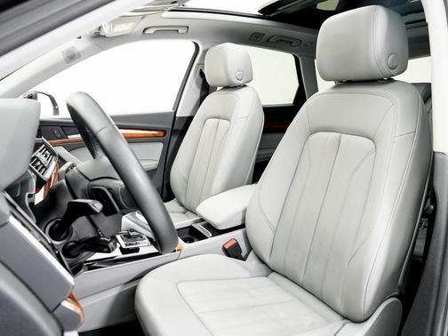 2021 Audi Q5 45 Premium Plus