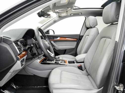2021 Audi Q5 45 Premium Plus