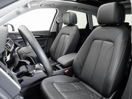 2020 Audi Q5 45 Premium Plus