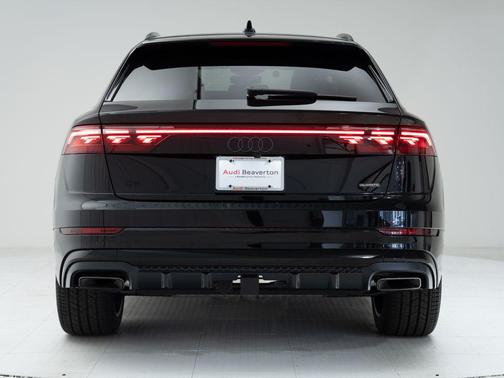 Mythos Black Metallic 2026 Audi Q8 55 Prestige