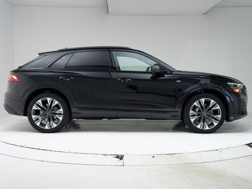 Mythos Black Metallic 2026 Audi Q8 55 Prestige