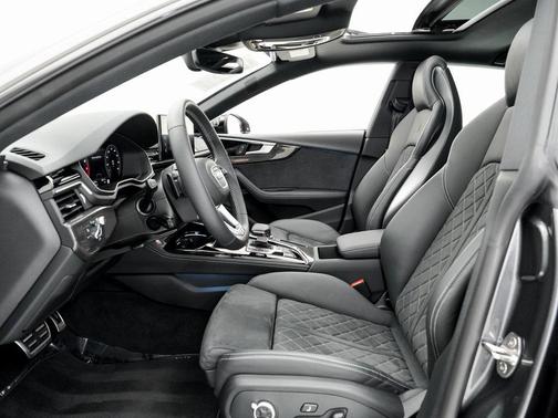 2024 Audi S5 3.0T Prestige