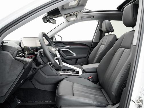 2025 Audi Q5 Premium