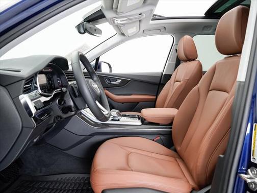 2022 Audi Q7 55 Premium Plus