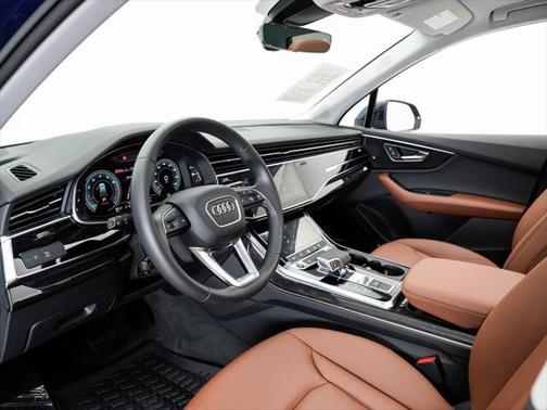 2022 Audi Q7 55 Premium Plus