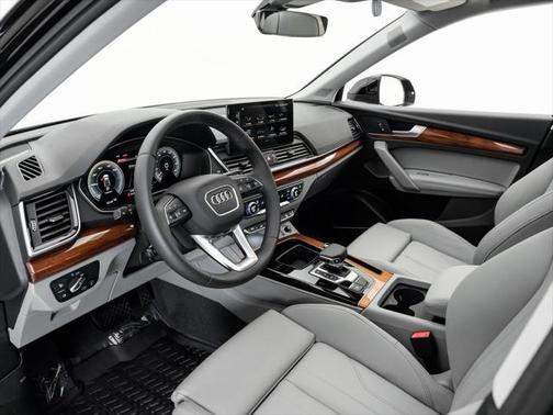 2024 Audi Q5 e 55 S line Premium Plus