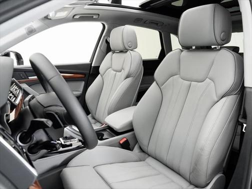 2024 Audi Q5 e 55 S line Premium Plus