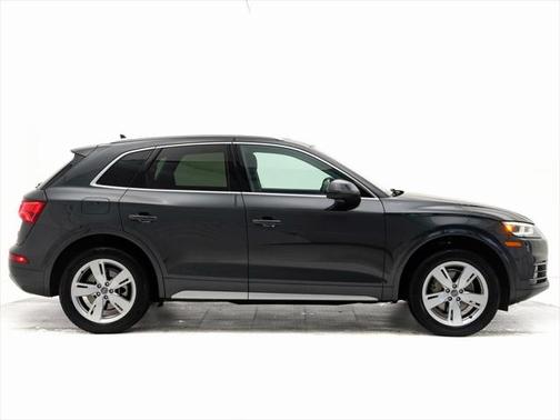 2018 Audi Q5 2.0T Premium Plus