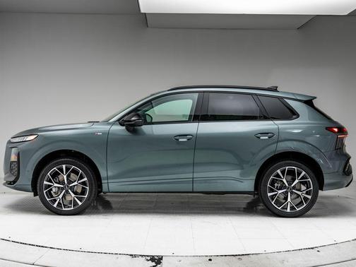 Sage Green Metallic 2026 Audi Q3 TFSI quattro S tronic