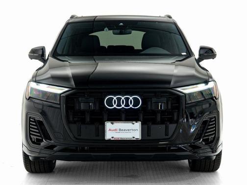 mythos black metallic 2026 Audi Q7 55 Premium Plus