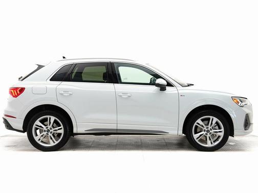 2024 Audi Q3 45 S line Premium Plus