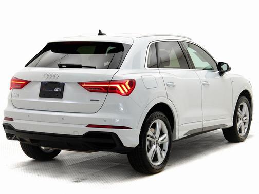 2024 Audi Q3 45 S line Premium Plus