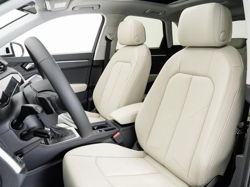 2025 Audi Q3 45 S line Premium Plus