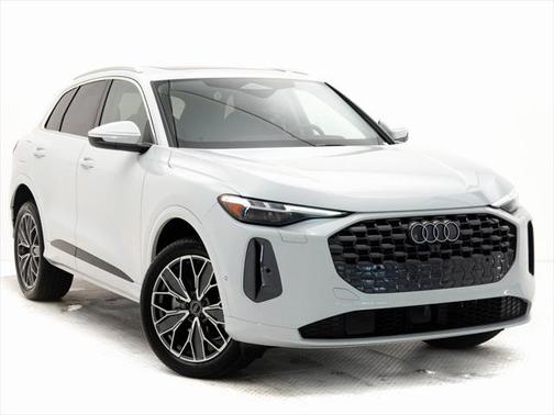 2025 Audi Q5 Premium Plus