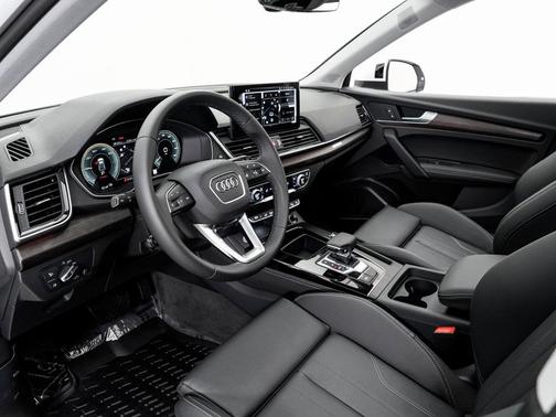 2025 Audi Q5 55 S line Premium Plus