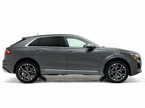 2025 Audi Q8 55 Premium Plus