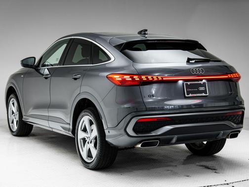 2025 Audi Q5 Premium Plus TFSI quattro S tronic