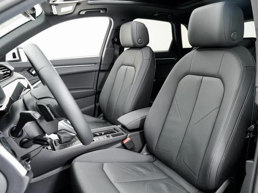 2025 Audi Q3 45 S line Premium Plus