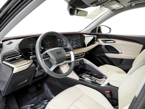 Mythos Black Metallic 2025 Audi Q5 Premium TFSI quattro S tronic
