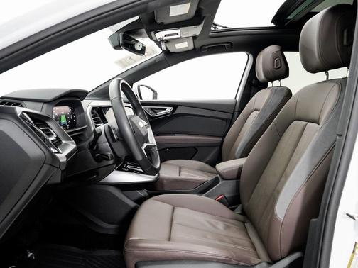 2024 Audi Q4 e-tron Premium 50 quattro