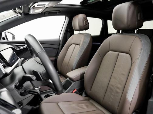 2024 Audi Q4 e-tron Premium 50 quattro