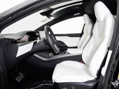 2024 Tesla Model X Plaid Tri Motor All-Wheel Drive