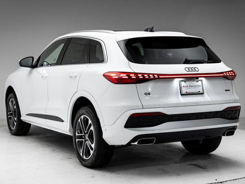 2025 Audi Q5 Premium Plus TFSI quattro S tronic