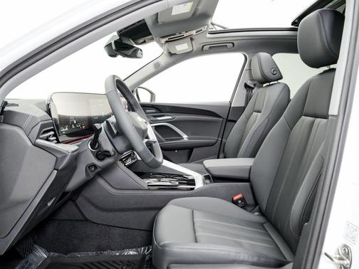 2025 Audi Q5 Premium Plus TFSI quattro S tronic