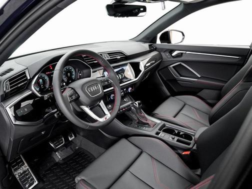 2025 Audi Q3 45 S line Premium Plus