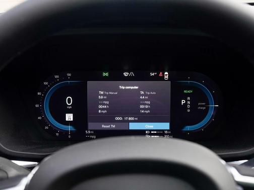 2024 Volvo XC60 Recharge Plug-In Hybrid T8 Plus Dark Theme