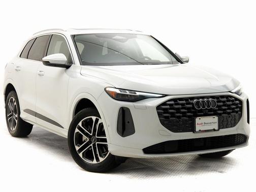 2025 Audi Q5 Premium Plus