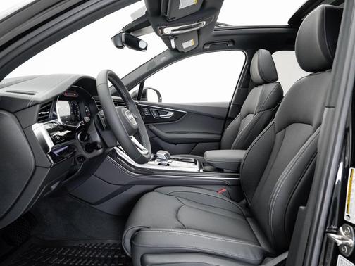 2025 Audi Q7 55 Prestige