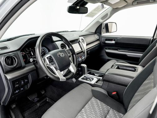 Silver Sky Metallic 2019 Toyota Tundra SR5