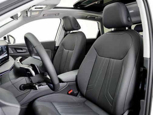 Arkona White 2026 Audi Q3 TFSI quattro S tronic