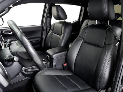 Midnight Black Metallic 2021 Toyota Tacoma TRD Off Road