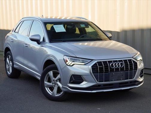 2019 Audi Q3 2.0T Premium Plus