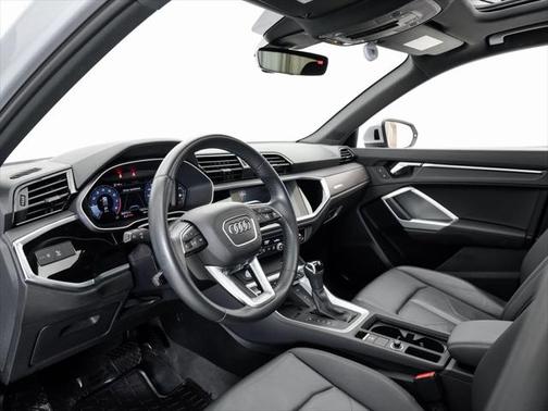 2019 Audi Q3 2.0T Premium Plus