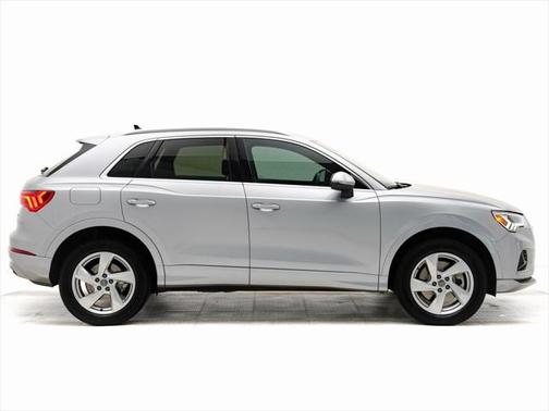 2019 Audi Q3 2.0T Premium Plus