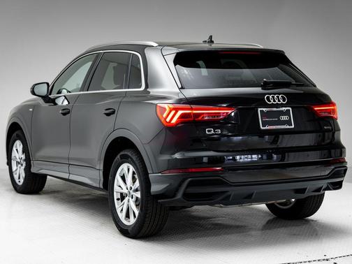 2025 Audi Q3 45 S line Premium Plus