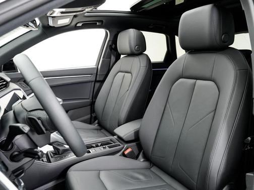 2025 Audi Q3 45 S line Premium Plus